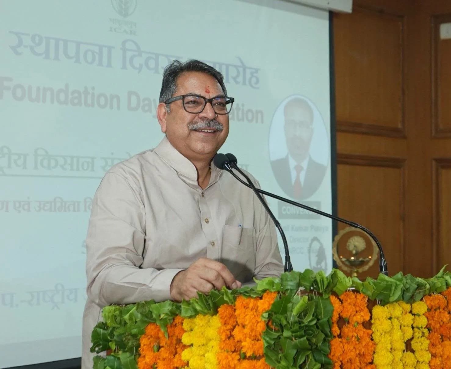 रेगिस्तानी शान और हमारी सांस्कृतिक विरासत की मजबूत पहचान है ऊंट-डॉ. सतीश पूनिया