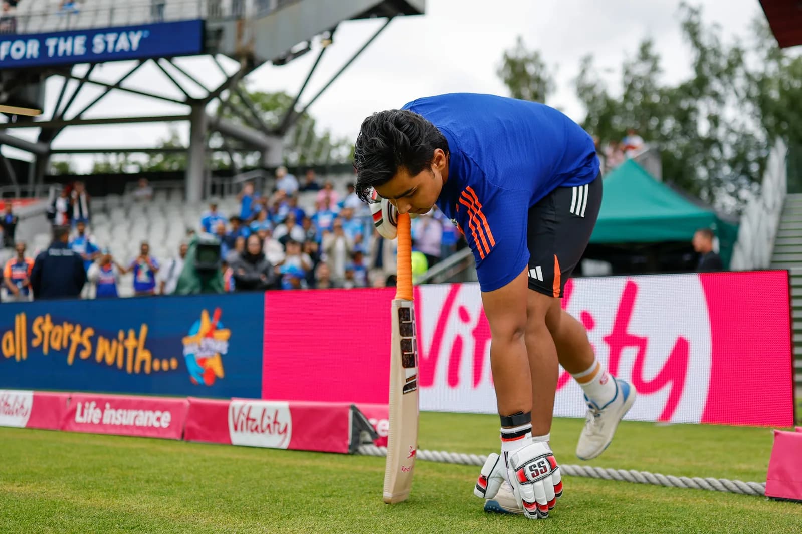 IND vs ENG 2nd T20: 15 वर्षीय वैभव सूर्यवंशी ने किया भारत के लिए टी20 डेब्यू, सबसे युवा भारतीय अंतरराष्ट्रीय क्रिकेटर बने