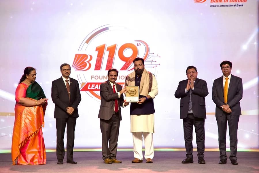 बैंक ऑफ बड़ौदा के 119वें स्थापना दिवस पर डॉ. लक्ष्यराज सिंह मेवाड़ सम्मानित, सामाजिक सेवा के लिए मिला राष्ट्रीय सम्मान