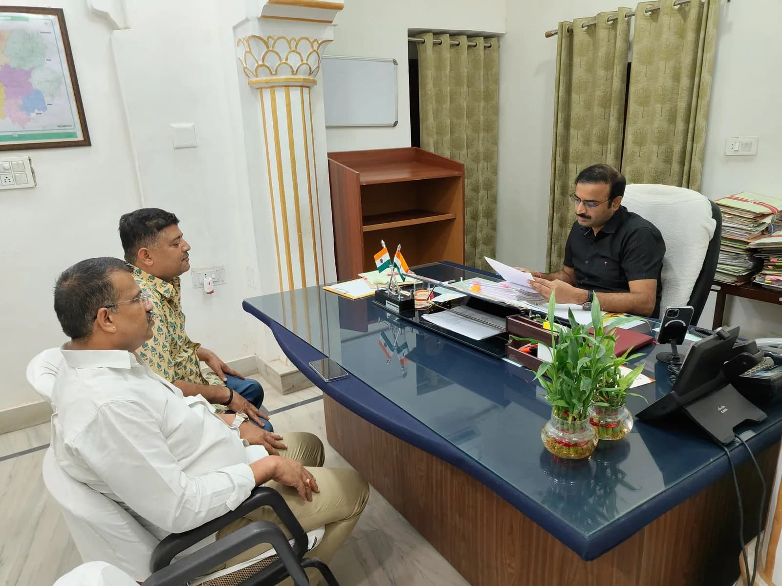 Bikaner News :शहरी सेवा शिविर को और अधिक प्रभावी बनाने तथा पट्टा प्रक्रिया के सरलीकरण की मांग