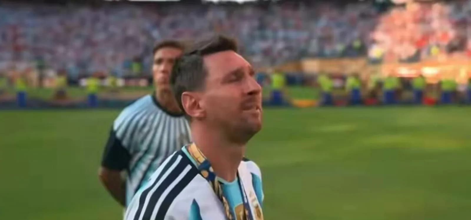FIFA World Cup 2026: आंखों में आंसू, लटक गया चेहरा... फाइनल में हार के बाद भावुक हुए लियोनेल मेसी
