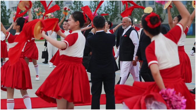 PM Modi received a grand welcome in China
