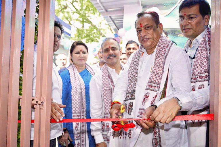 Inaugurates Secretariat Saras Parlor